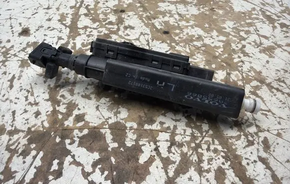 Volvo S80 Headlight washer spray nozzle 30655066