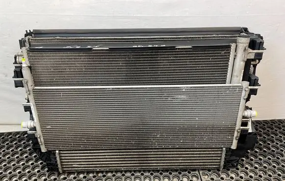 BMW 2 F45 Coolant radiator 7643331 9286712 7634563