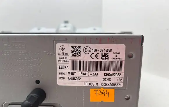 Ford Puma Radio/CD/DVD/GPS head unit M1BT18K810ZAA