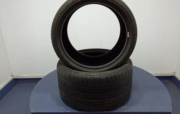 Porsche Panamera (970) R17 summer tire 8019227357387