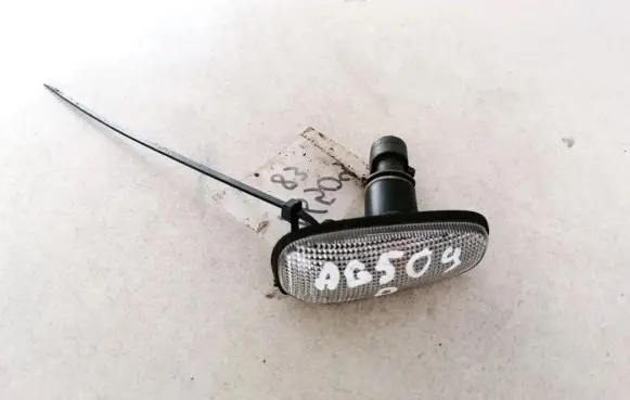 Opel Zafira A Front fender indicator light