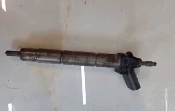 BMW X5 E70 Fuel injector 0445116024 7805428