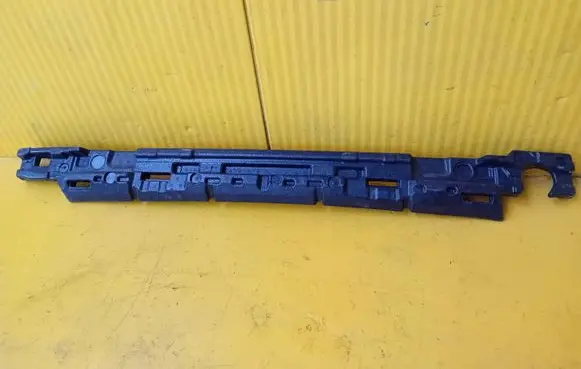 Front bumper foam support bar