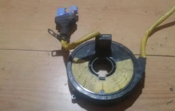 Mazda 323 F Airbag slip ring squib (SRS ring)