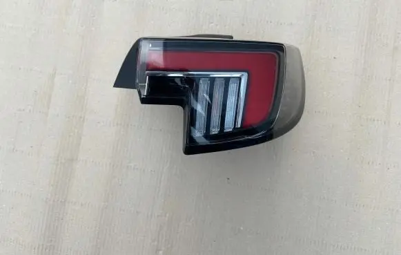 Opel Mokka B Rear/tail lights 9833721980