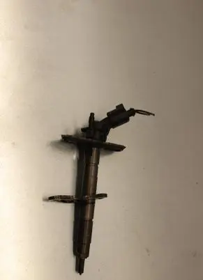 Fuel injector
