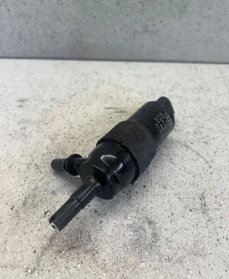 Audi A5 8T 8F Headlight washer pump 8K0955681 31097200