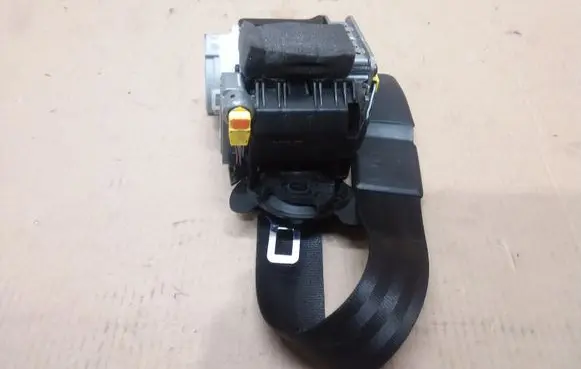 Audi A6 S6 C7 4G Front seatbelt 4G8857706D