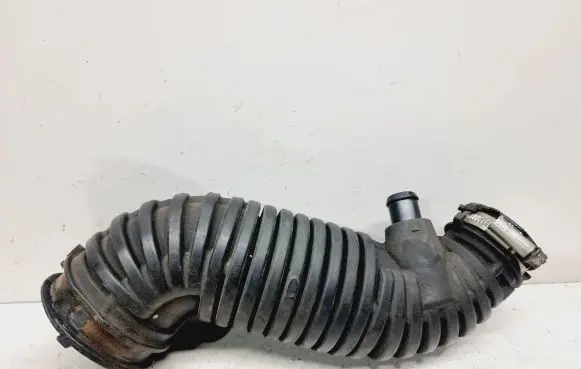 Hyundai Tucson TL Air intake duct part 28130D3100