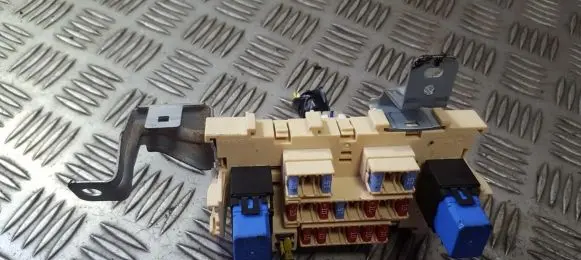 Nissan Note (E11) Fuse box set 110824