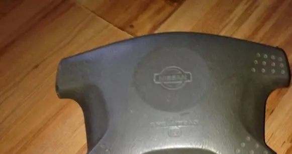 Nissan Patrol Y61 Steering wheel airbag