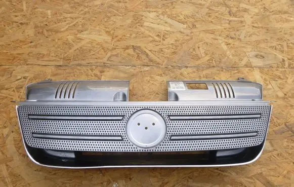 Fiat Idea Front bumper upper radiator grill 735357980