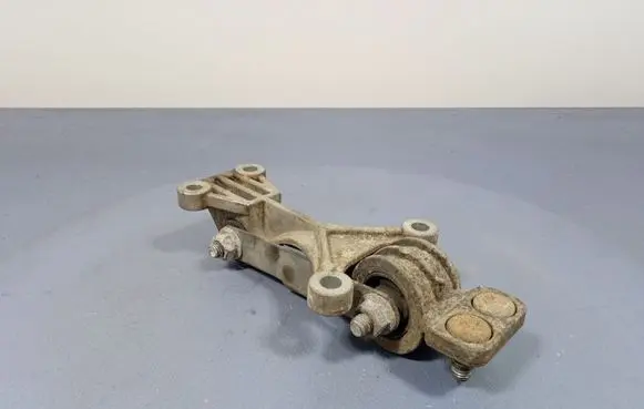 Volvo XC90 Engine mount vacuum valve 9179014