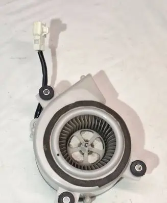 Lexus RX 330 - 350 - 400H Hybrid/electric vehicle battery fan G923048010 1172003943 11X079AG