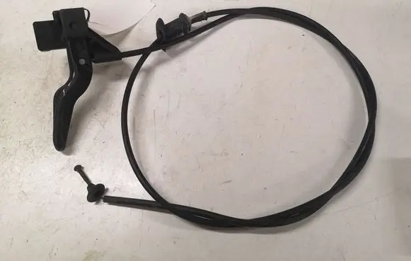 Opel Zafira A Engine bonnet (hood) release handle