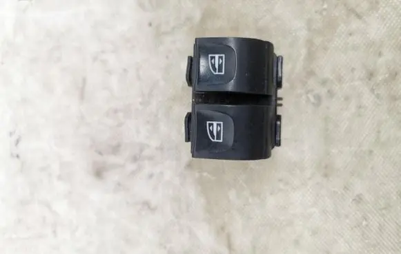 Renault Captur Electric window control switch 254113300R