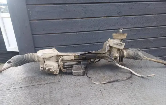Volkswagen Golf V Steering rack 1K1909144M 0273010054