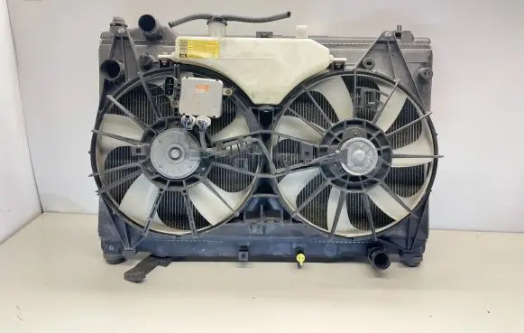 Lexus GS 250 350 300H 450H Radiator set 4221348422 3180