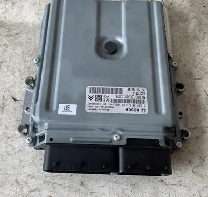 Citroen C5 Engine control unit/module 9675073280
