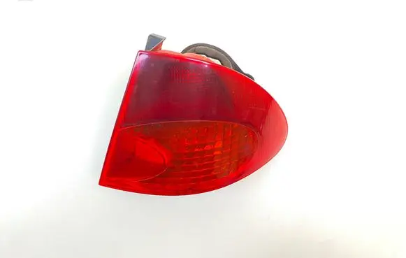 Toyota Avensis T220 Rear/tail lights 2329