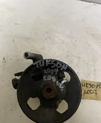 Hyundai Tucson JM Power steering pump 571002E300