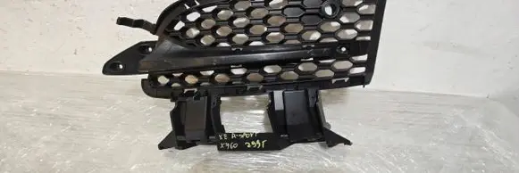 Jaguar XE Front bumper lower grill gx7m-8b290-ca