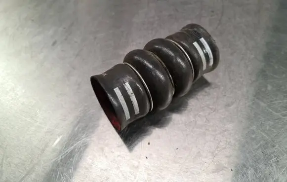 Ford Focus C-MAX Intercooler hose/pipe XS4Q6N650AF