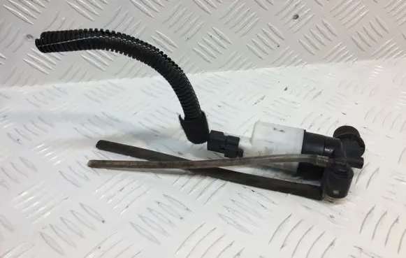 Citroen C5 Windscreen/windshield washer pump 8200067015