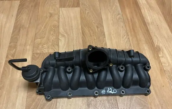 Volkswagen PASSAT B6 Intake manifold 03G129711