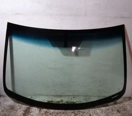 Toyota Camry Front windscreen/windshield window 