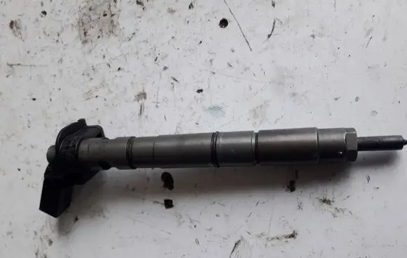 Audi A6 S6 C6 4F Fuel injector 059130277S