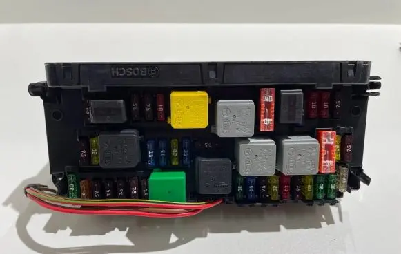 Mercedes-Benz E W212 Fuse module A2129008307