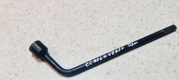 Toyota Corolla Verso E121 Wheel nut wrench 