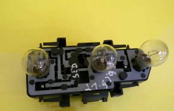 Audi A6 S6 C5 4B Tail light bulb cover holder B5831BL
