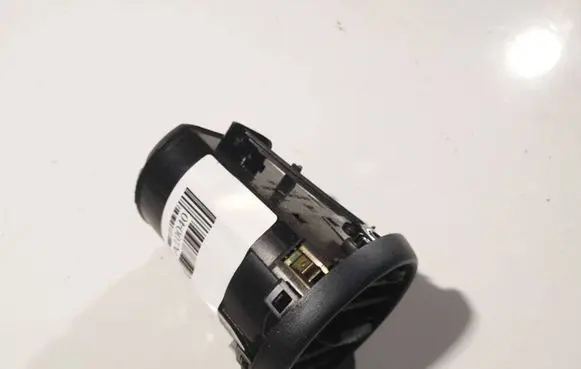 Dash center air vent grill