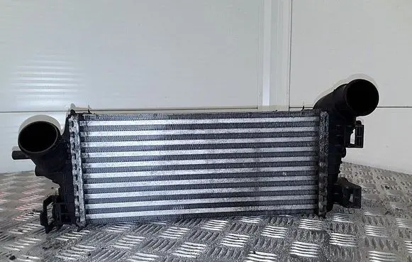 Ford Focus Intercooler radiator cv619l440vc