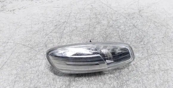 Peugeot 207 Front fender indicator light