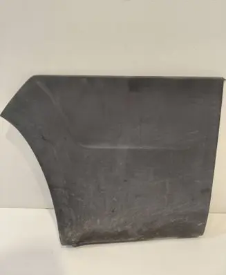 Rear fender molding trim