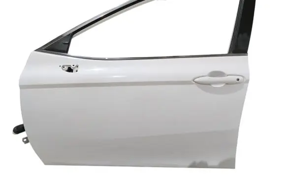 Toyota Camry VIII XV70 Front door