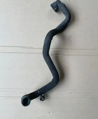 Land Rover Range Rover Sport L494 Engine coolant pipe/hose FPLA-8C481-CE