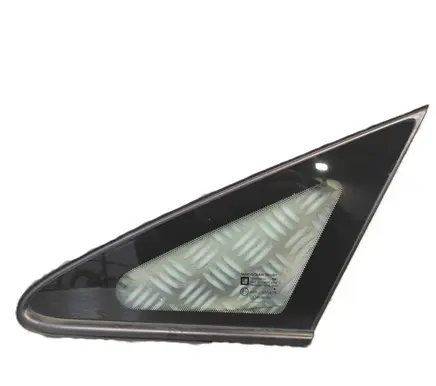 Opel Corsa D Front triangle window/glass 