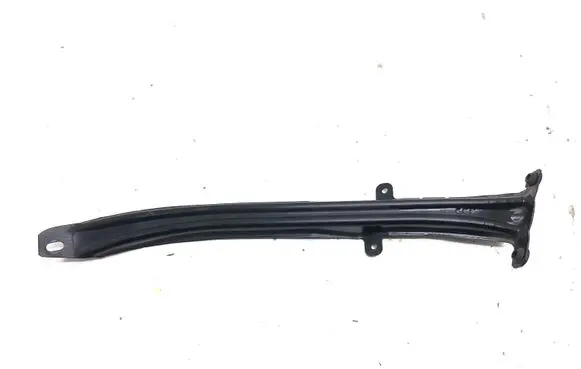 Mercedes-Benz C W204 Other engine bay part A2046280124