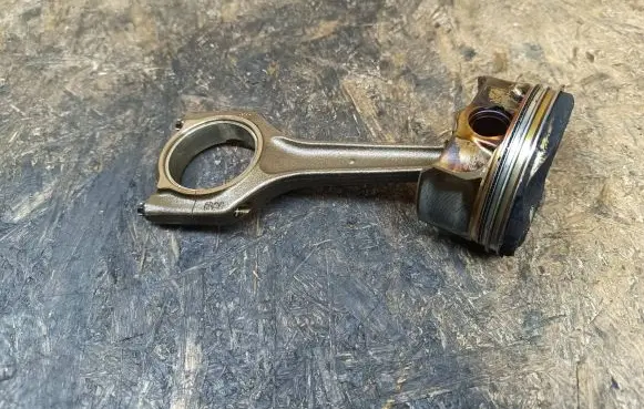 BMW 3 E92 E93 Piston with connecting rod N43B20A