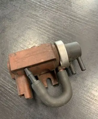 Ford Focus Turbo solenoid valve 70096803