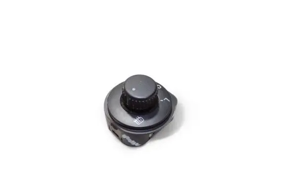 Wing mirror switch
