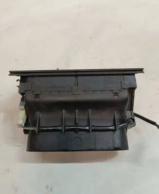 BMW 5 E39 Dash center air vent grill 8376150