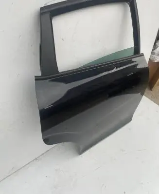 Seat Leon (1P) Rear door
