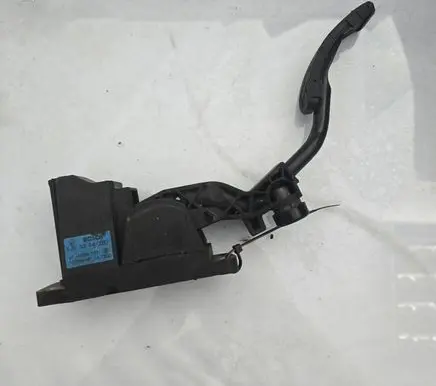 Skoda Octavia Mk1 (1U) Accelerator throttle pedal 0281002348 2723503B