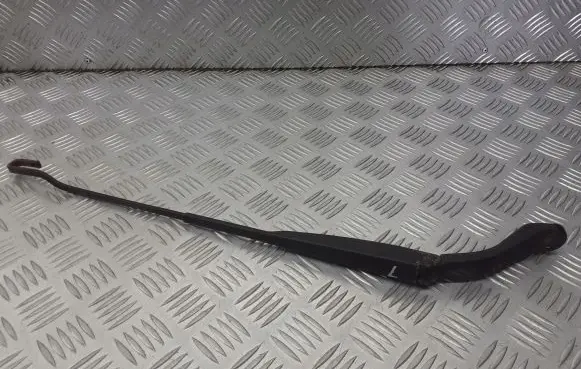 Honda Civic Front wiper blade arm