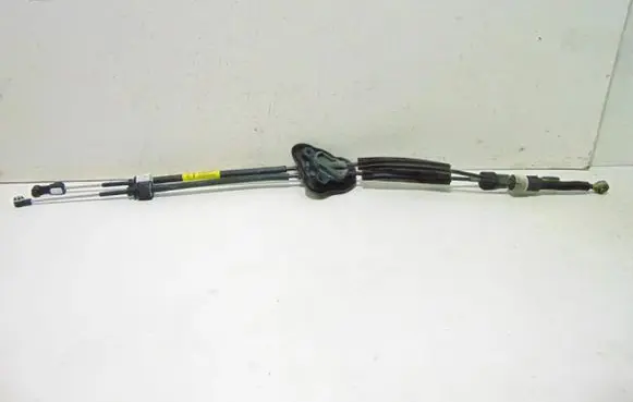 Renault Megane I Gear shift cable linkage 